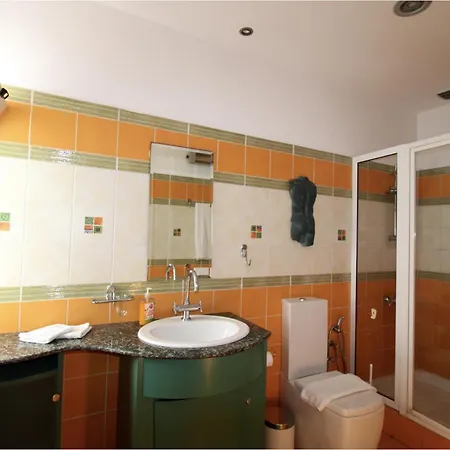 The Fruit Apartment